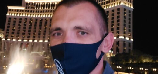 We in Vegas Baby. High Limit slot play. Paris Hotel and Casino.