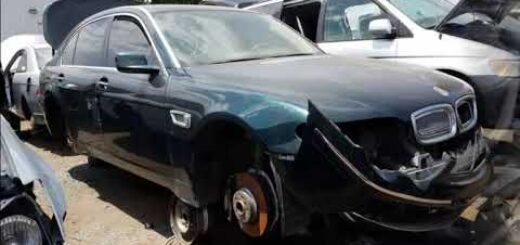 Junkyard Treasure: 2004 BMW 745Li - BMW's iDrive interface debuted with the E65 7-Series.