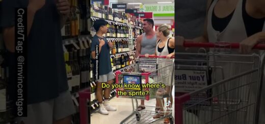 Hood Fight In The Supermarket