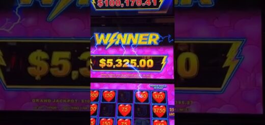 Winning MASSIVE JACKPOT On Lightning Link Slot Machine #shorts
