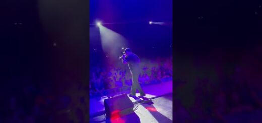 On stage with ice t !!!!! o g Original gangster woooow anotha from zues in the t a