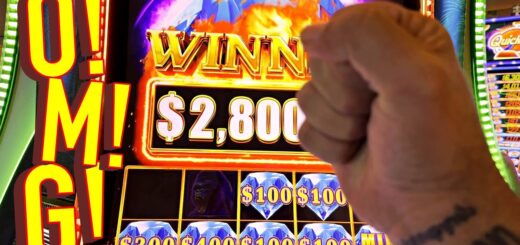 THE CRAZIEST SLOT MACHINE VIDEO