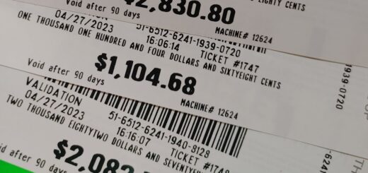 HIGH ROLLER ACTION ON BUBBLE CRAPS!! Ran up a check at horseshoe Indianapolis casino power pressing