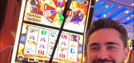 Playing Slots in Las Vegas WATCH LIVE