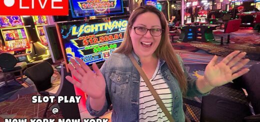 Playing Slots LIVE on the Las Vegas Strip!