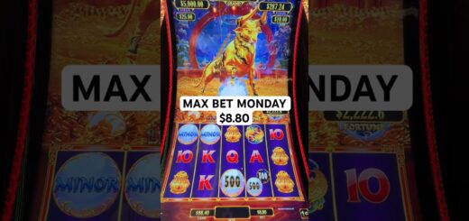 MAX BET MONDAY - #casino #casinoshorts #gamblr